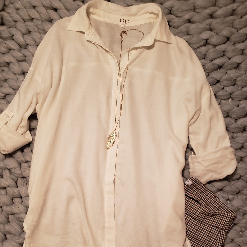 White button down casual top